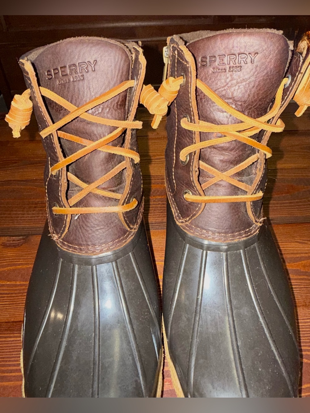 Women’s SPERRY Saltwater Brown Leather Waterproof Duck Boots | Size: 9 - Picture 5 of 11